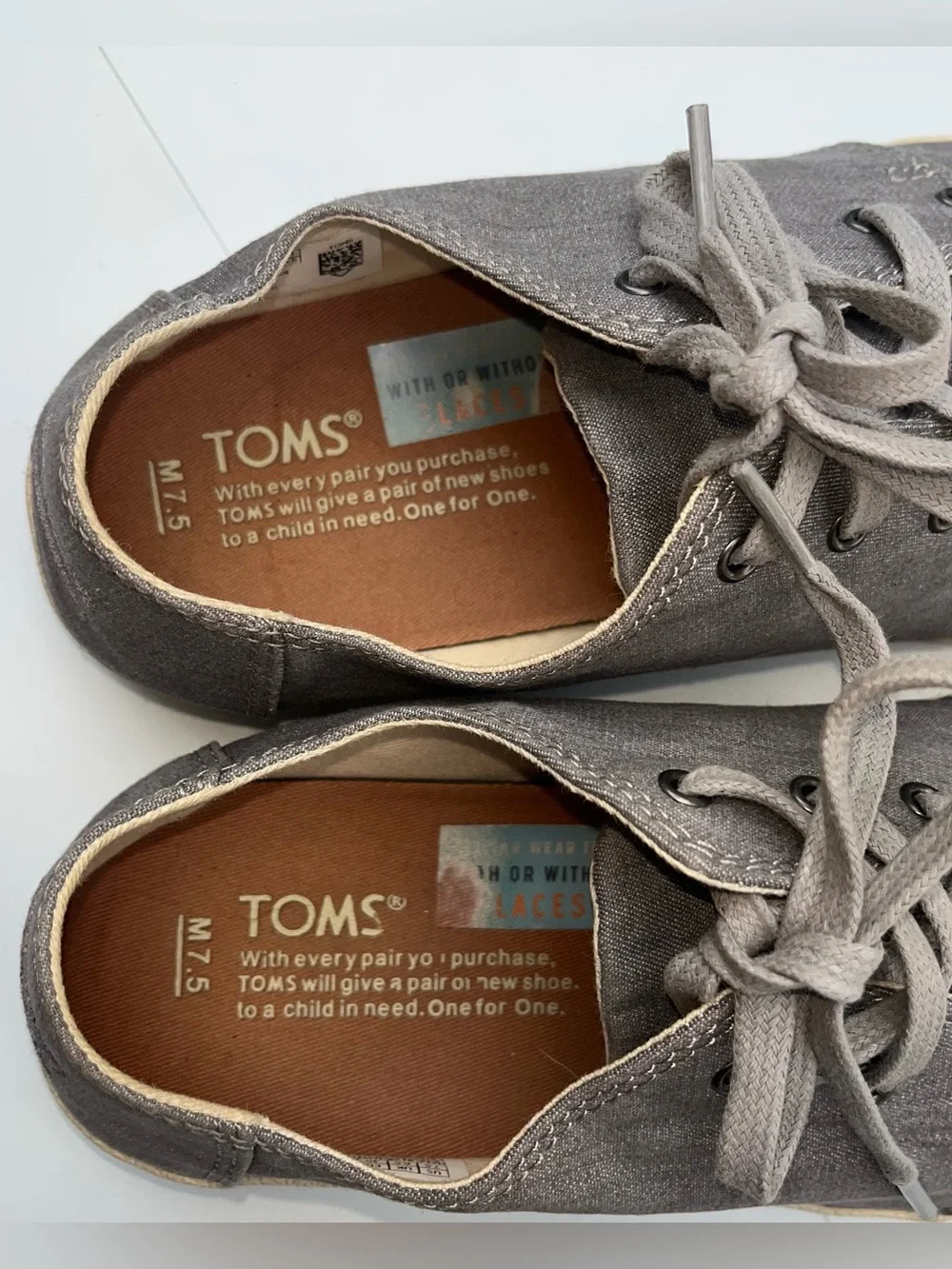 Toms Men's Textured Gray Canvas Lace-Up Sneakers